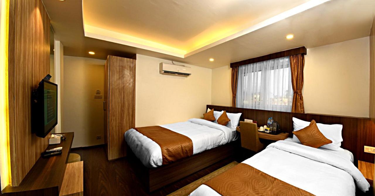The Milestone Hotel Kathmandu Exterior foto
