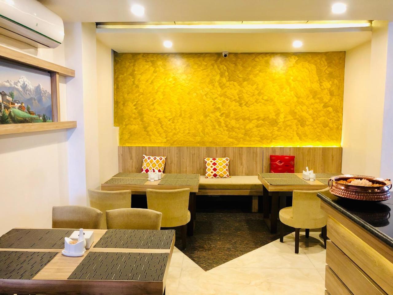 The Milestone Hotel Kathmandu Exterior foto