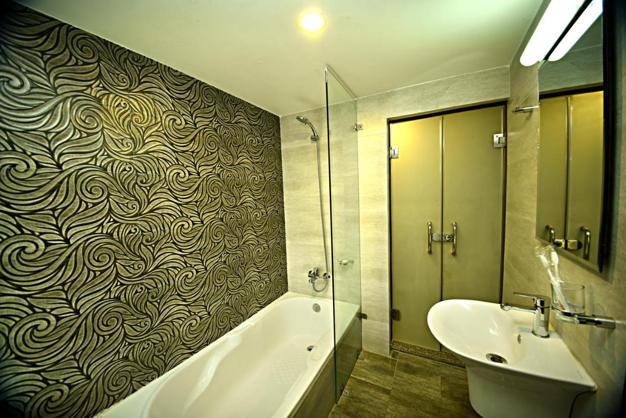 The Milestone Hotel Kathmandu Exterior foto